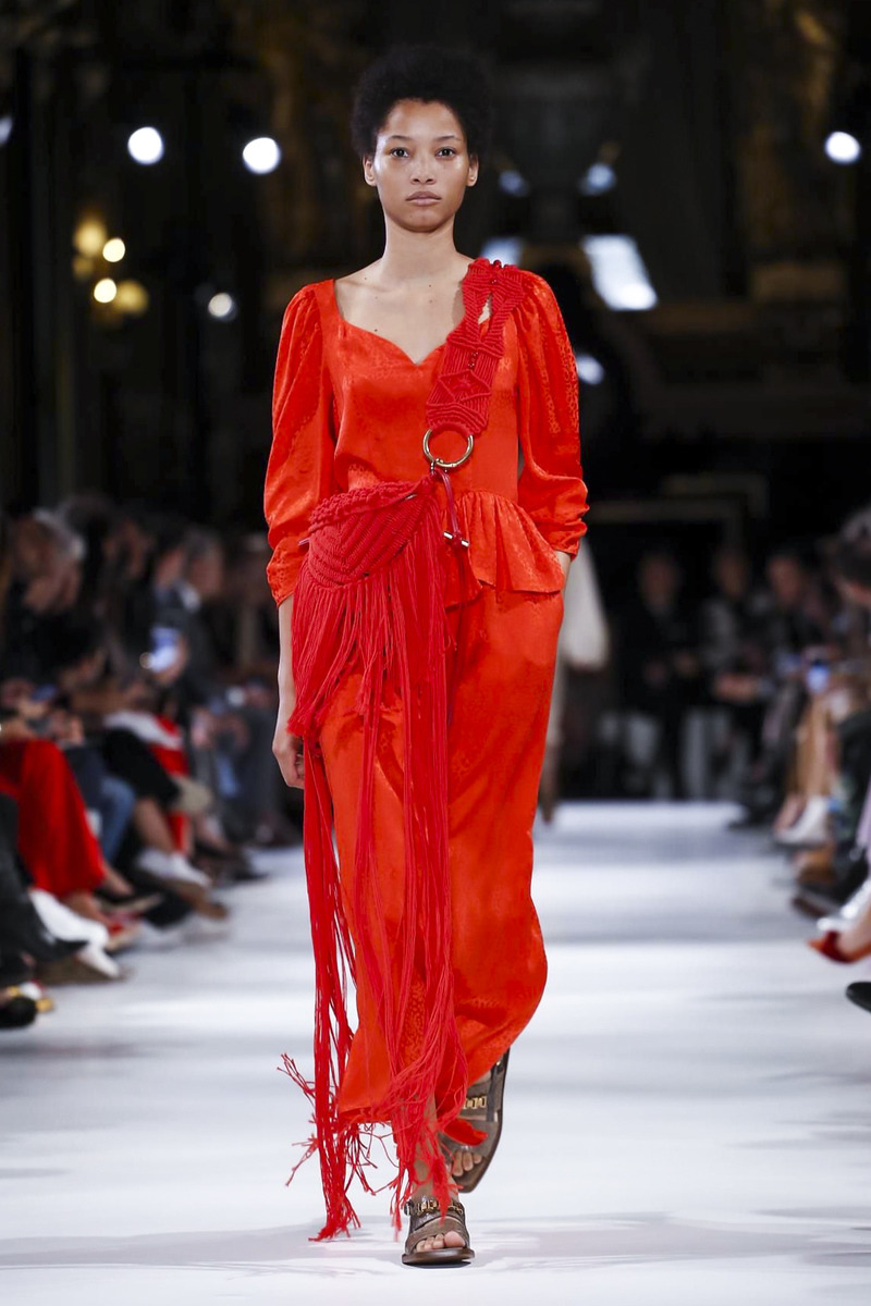 티베트에서 영감받은 스텔라 맥카트니 2018 S/S 컬렉션 | 인스티즈