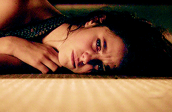 카야 스코델라리오가 주연이였던 스킨스 시즌 분위기.gif | 인스티즈