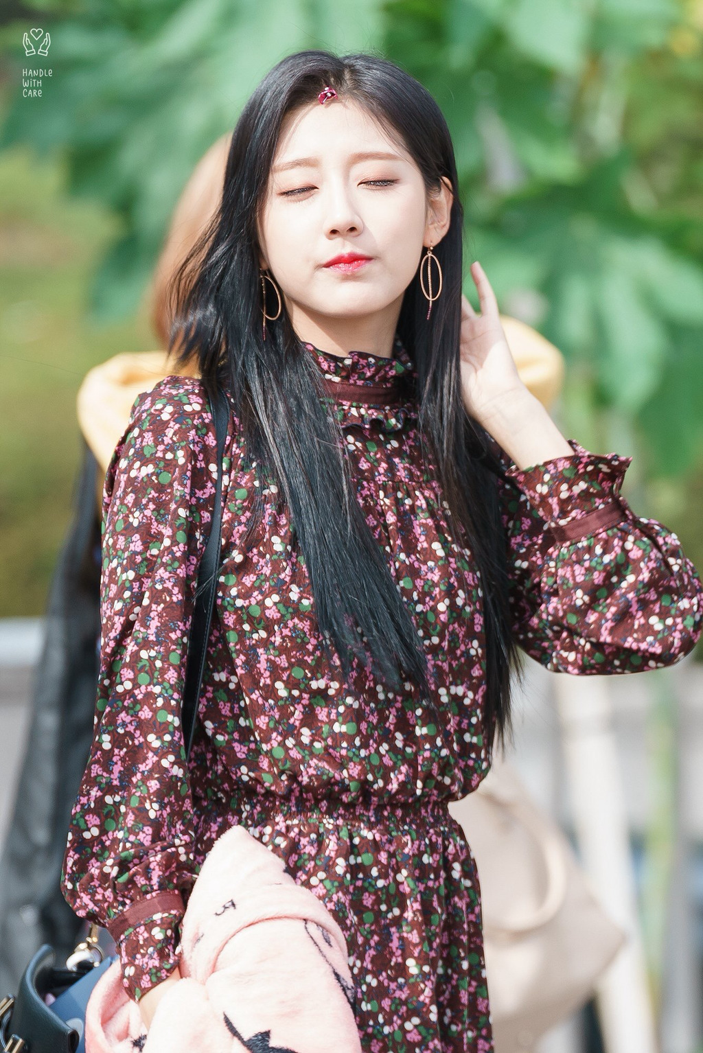 [러블리즈] 이틀동안 푹 쉬었으니 다시 업로드를 시작할까해서 예인이 | 인스티즈