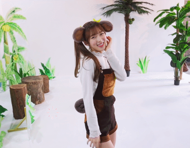 오마이걸 바나나 알러지 원숭이 자켓촬영 비하인드.gif | 인스티즈