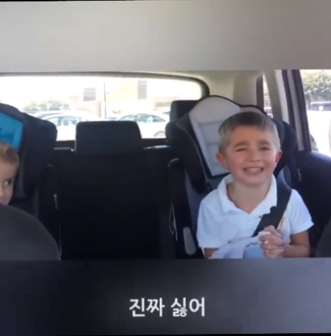아기가 남동생이란 말에 엇갈린 두 형제의 반응ㅋㅋㅋ | 인스티즈