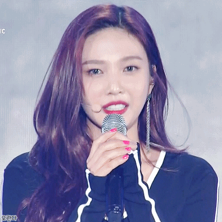 180830 소리바다어워즈 수상소감 조이 3장(무대짤X).gif | 인스티즈