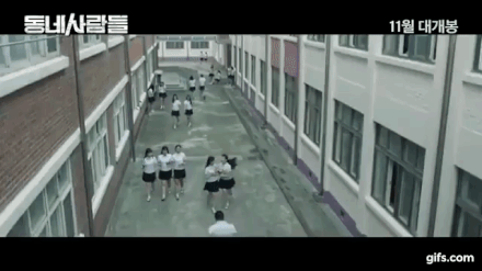 마동석과 부딪치는 씬 찍다 병원간 여학생.gif | 인스티즈