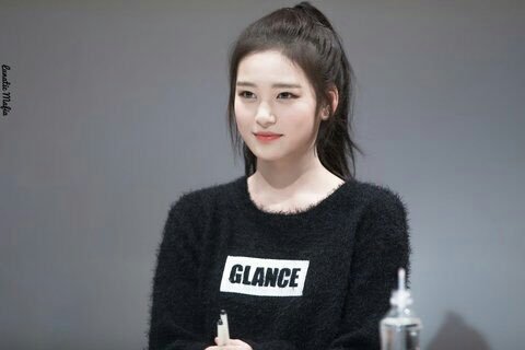 알고보니 너무 어려서 당황스러운 신인 여자아이돌.jpg | 인스티즈