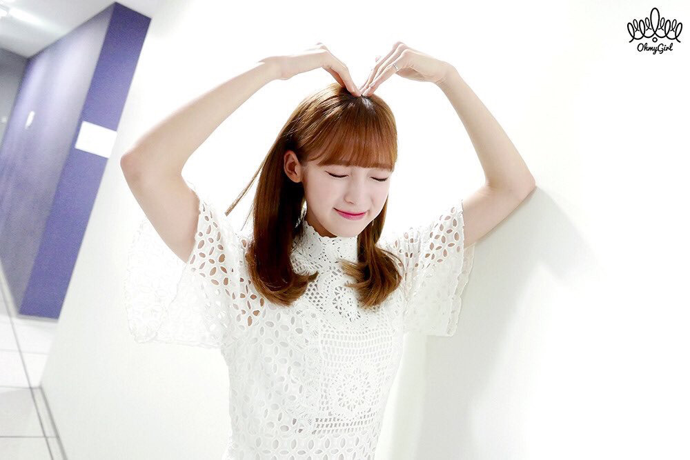 [오마이걸] 오후 2시라서 아린이 | 인스티즈